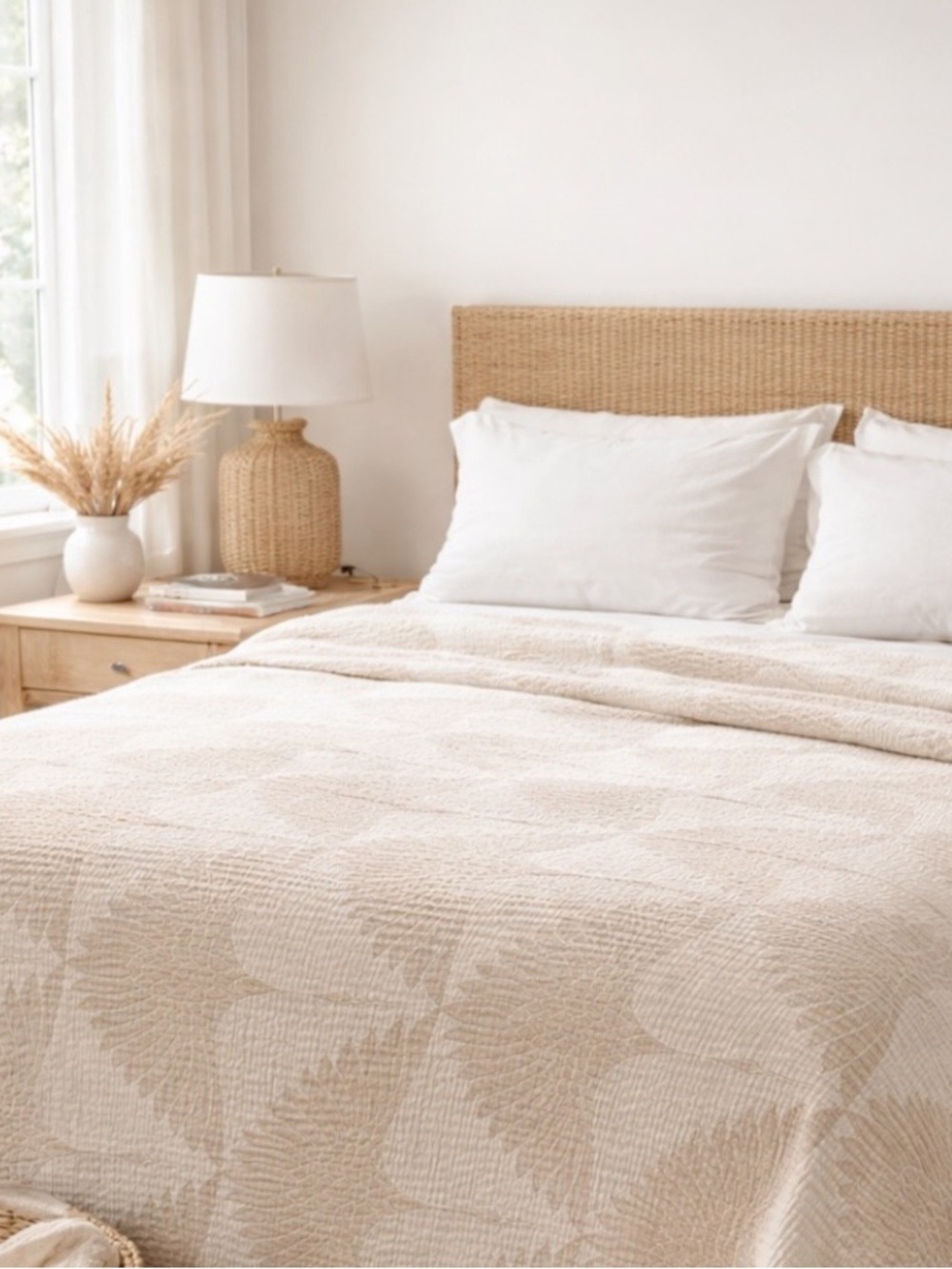 King Woven Natural 2 Side Birds in Flight All Season Quilt Bedspread NEW